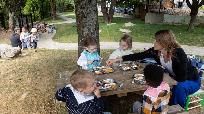 Crèche nature , manufacture , le 4 juillet 2024